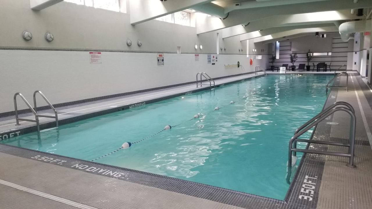 Spacious Dt 2-Bdr High-Rise With View, Pool, Gym Vancouver Exteriér fotografie
